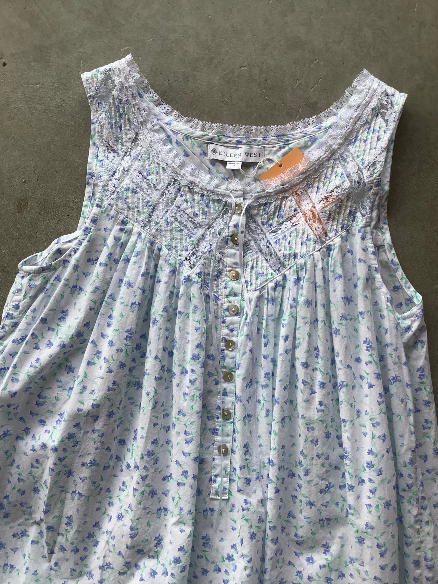 Cotton and lace floral maxi nightgown