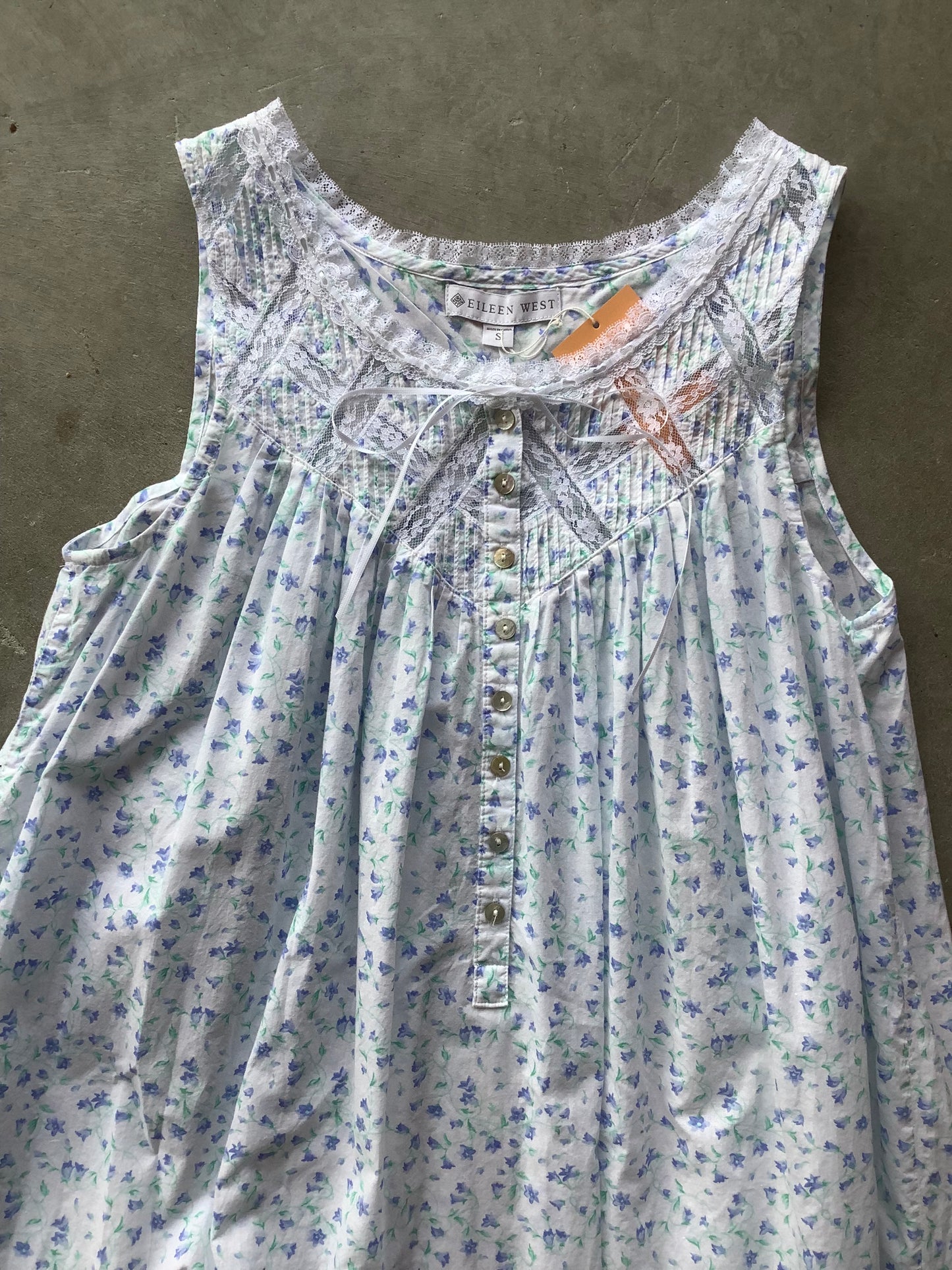 Cotton and lace floral maxi nightgown