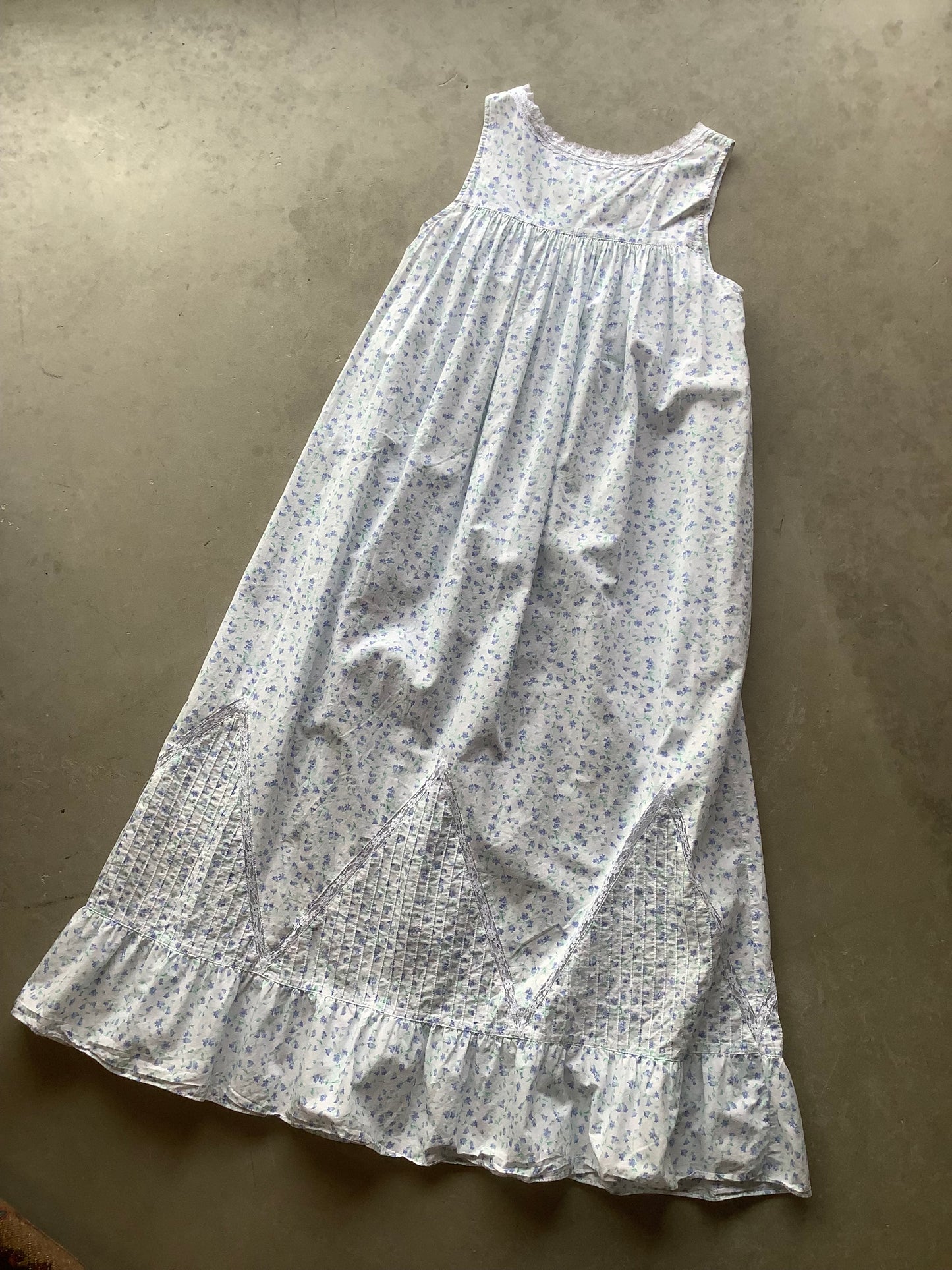 Cotton and lace floral maxi nightgown
