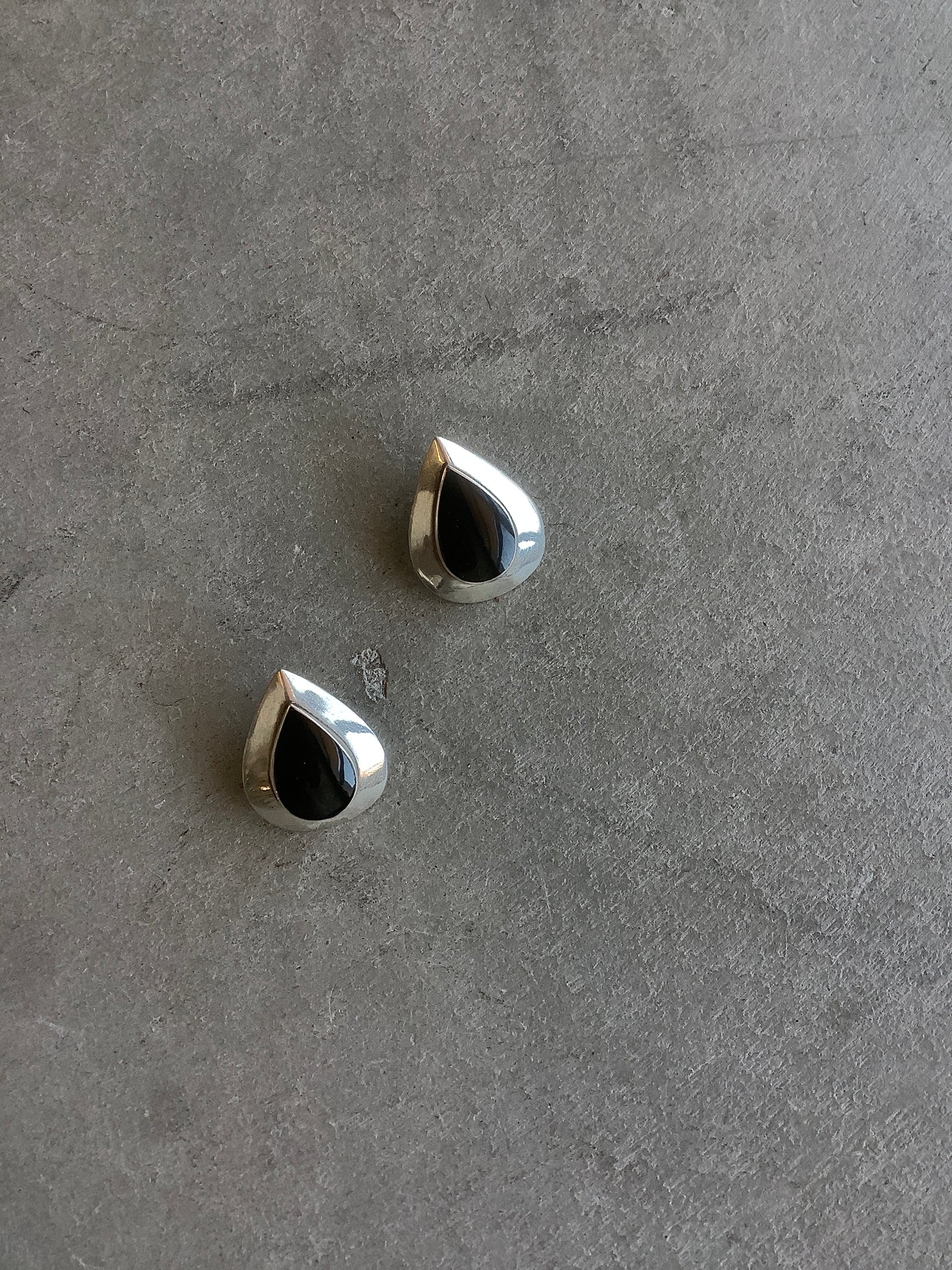 Sterling silver and onyx teardrop earrings