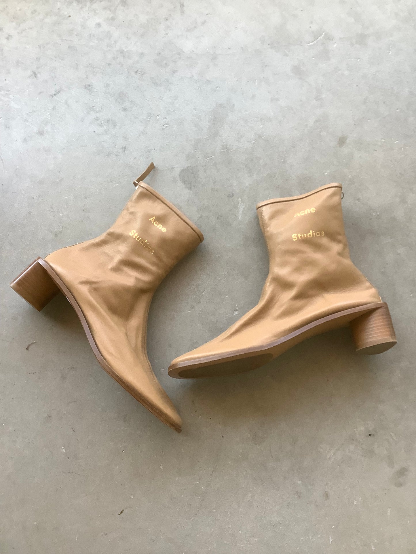 Tan Acne Studios Logo leather ankle boots EU 40