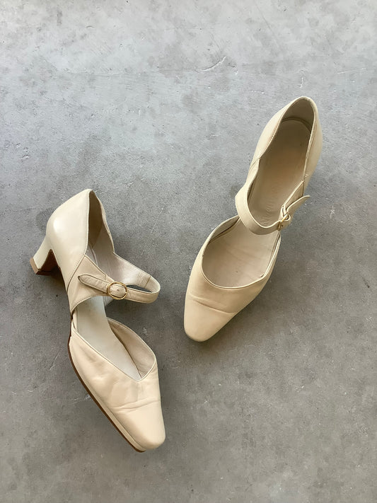 Cream leather Armani heels EU 38