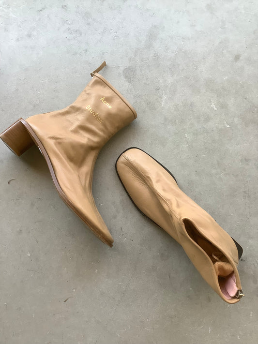 Tan Acne Studios Logo leather ankle boots EU 40