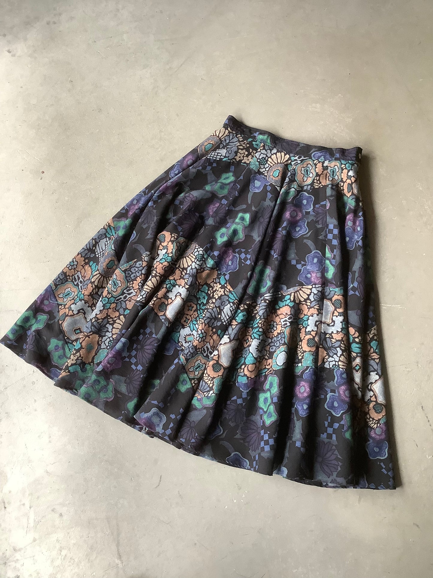 'Liberty' wool midi skirt (31")