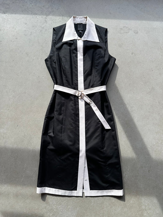 Black and White Silk Collared Sleeveless Dress with Belt